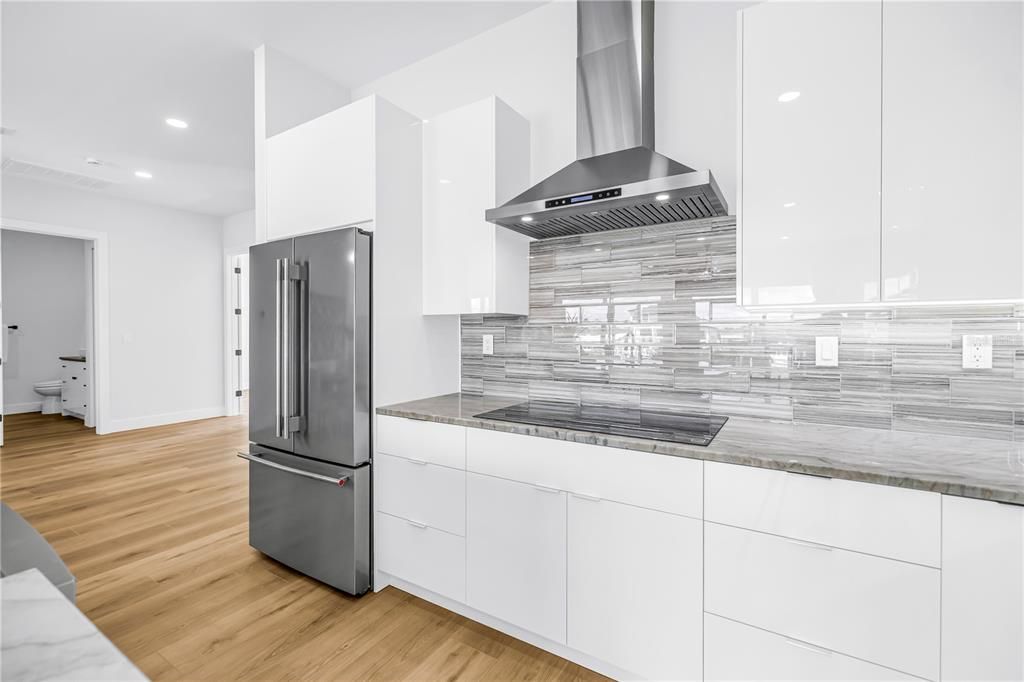 En Venta: $2,999,000 (3 camas, 2 baños, 2878 Pies cuadrados)