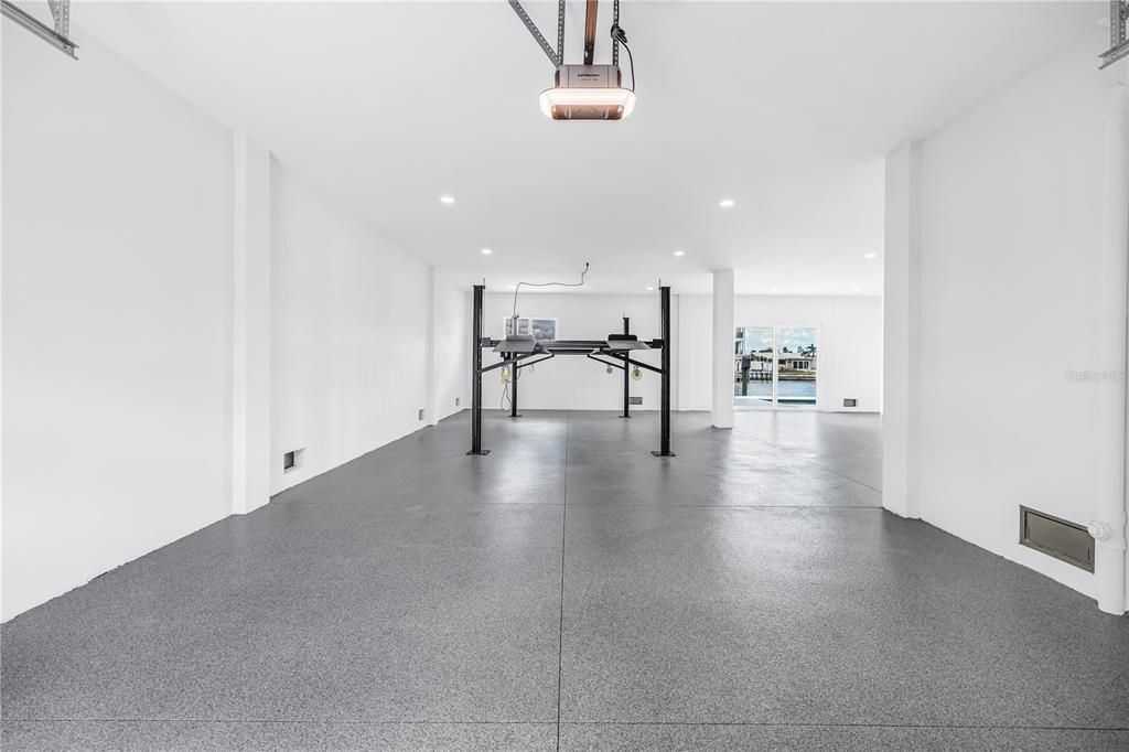 En Venta: $2,999,000 (3 camas, 2 baños, 2878 Pies cuadrados)