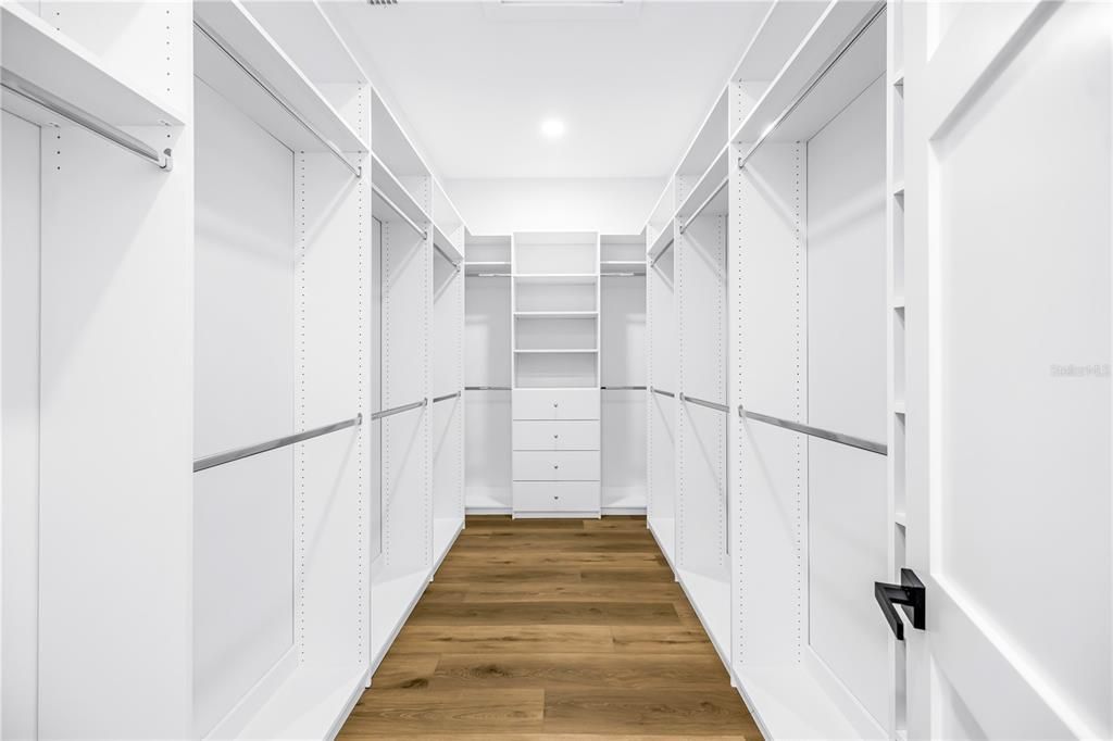 En Venta: $2,999,000 (3 camas, 2 baños, 2878 Pies cuadrados)