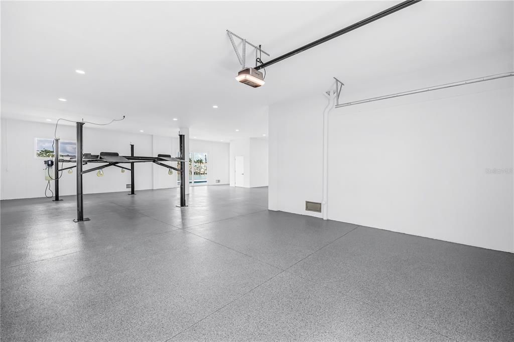 En Venta: $2,999,000 (3 camas, 2 baños, 2878 Pies cuadrados)