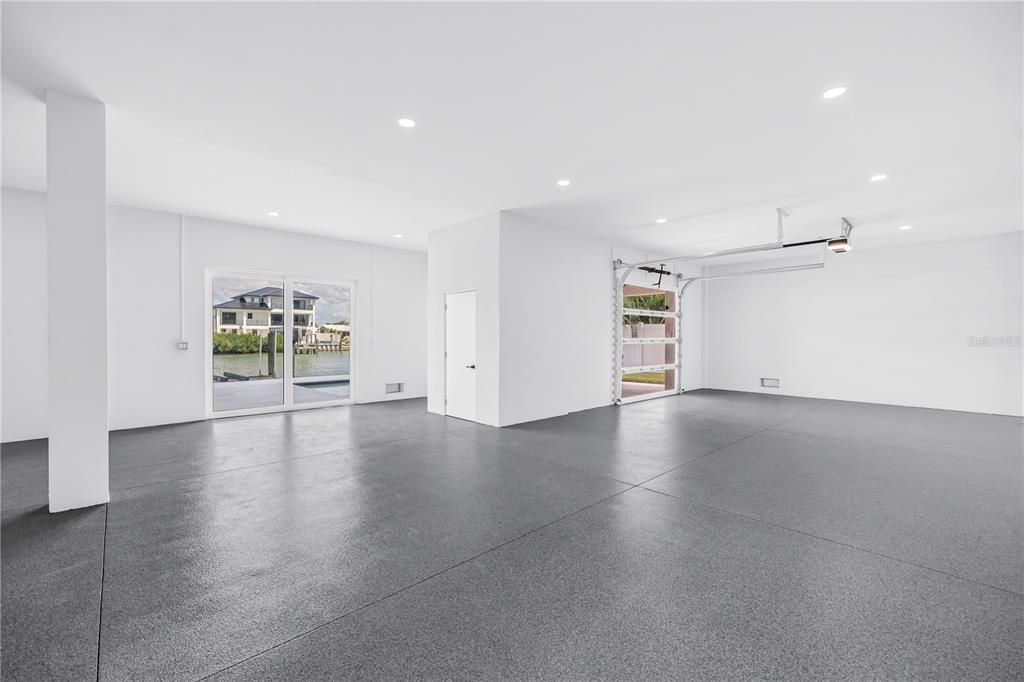 En Venta: $2,999,000 (3 camas, 2 baños, 2878 Pies cuadrados)