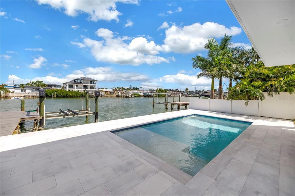 En Venta: $2,999,000 (3 camas, 2 baños, 2878 Pies cuadrados)
