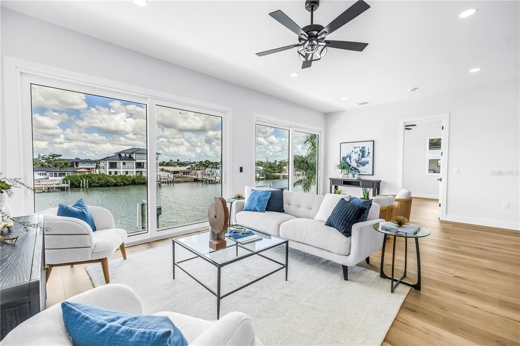 En Venta: $2,999,000 (3 camas, 2 baños, 2878 Pies cuadrados)