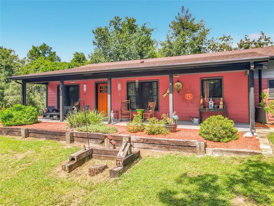 En Venta: $699,000 (3 camas, 2 baños, 1853 Pies cuadrados)