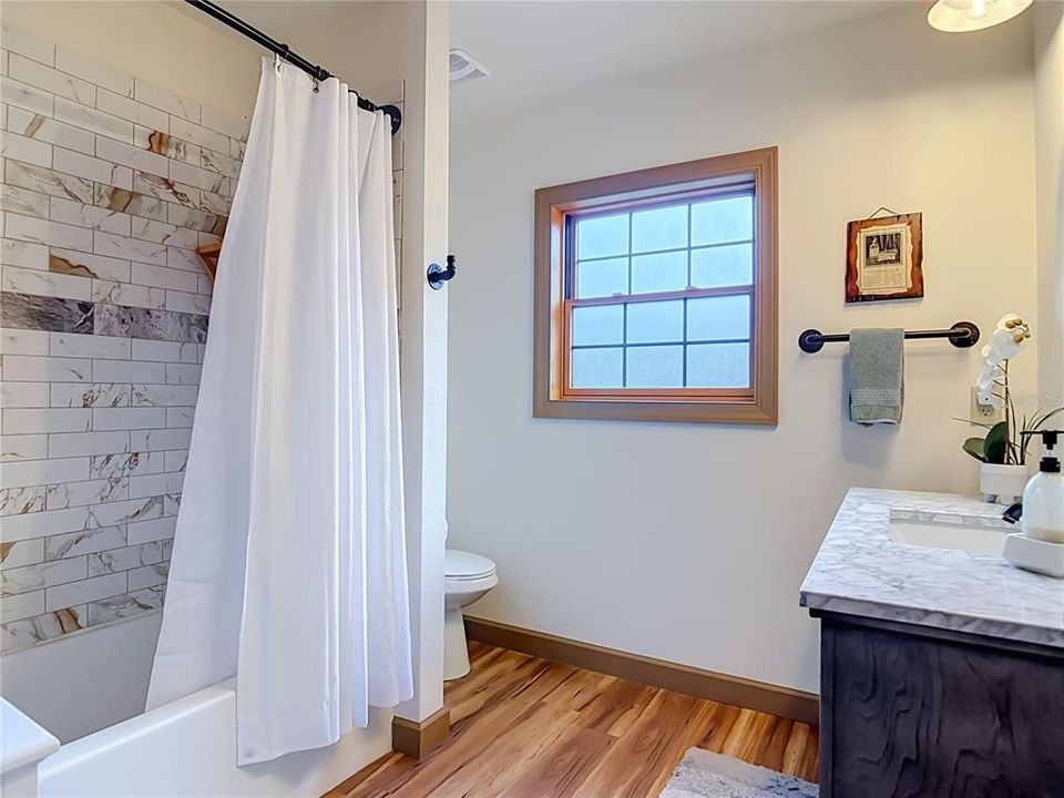 En Venta: $699,000 (3 camas, 2 baños, 1853 Pies cuadrados)