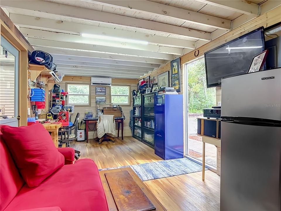 En Venta: $699,000 (3 camas, 2 baños, 1853 Pies cuadrados)