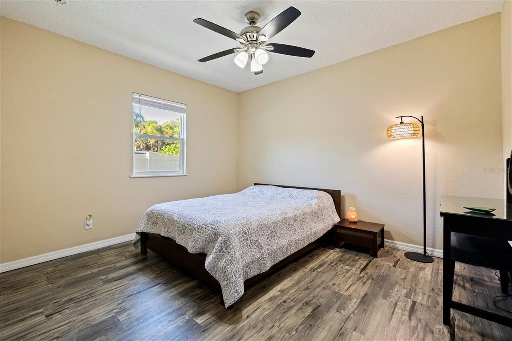 For Sale: $449,000 (2 beds, 2 baths, 1208 Square Feet)