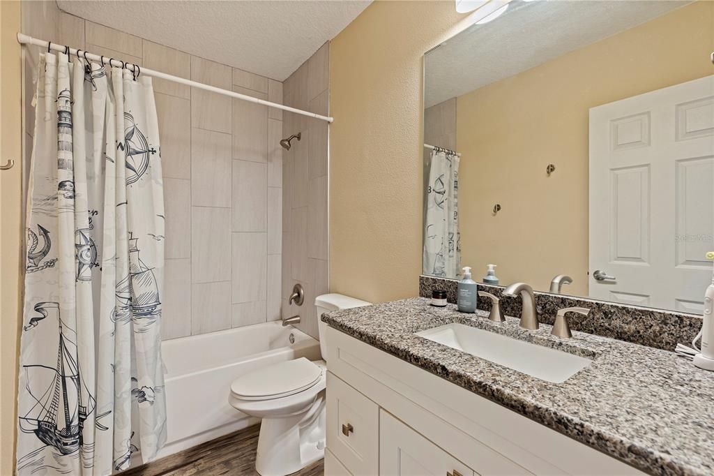 For Sale: $449,000 (2 beds, 2 baths, 1208 Square Feet)