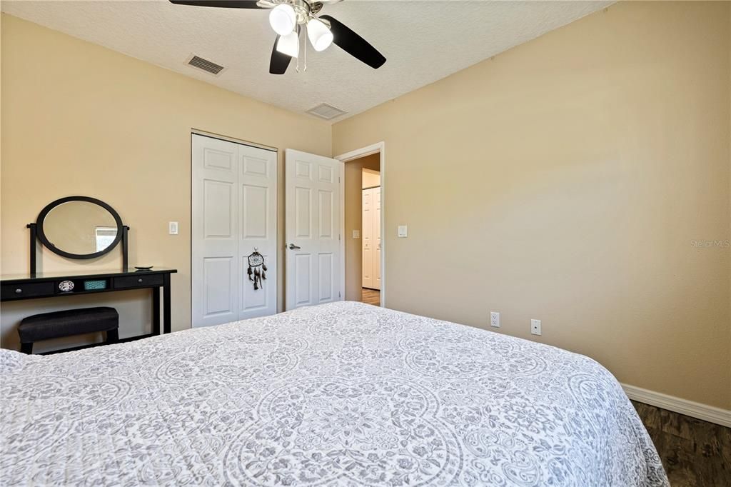For Sale: $449,000 (2 beds, 2 baths, 1208 Square Feet)