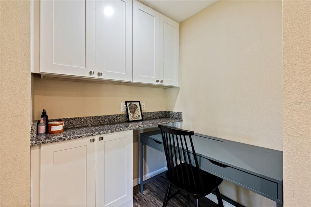 For Sale: $449,000 (2 beds, 2 baths, 1208 Square Feet)