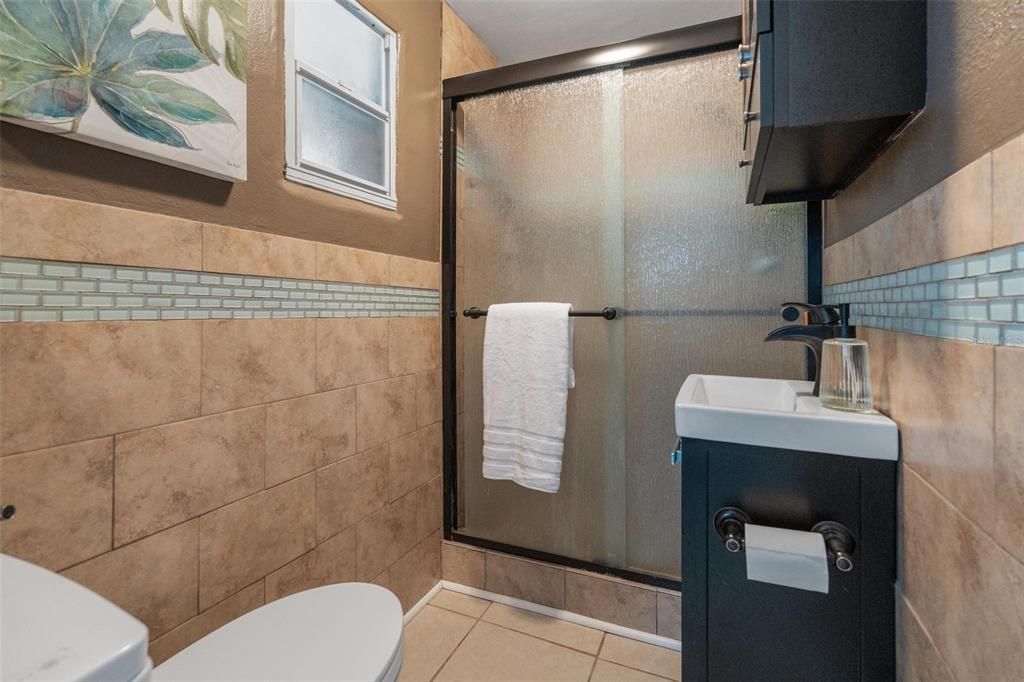 For Sale: $410,500 (2 beds, 2 baths, 1082 Square Feet)