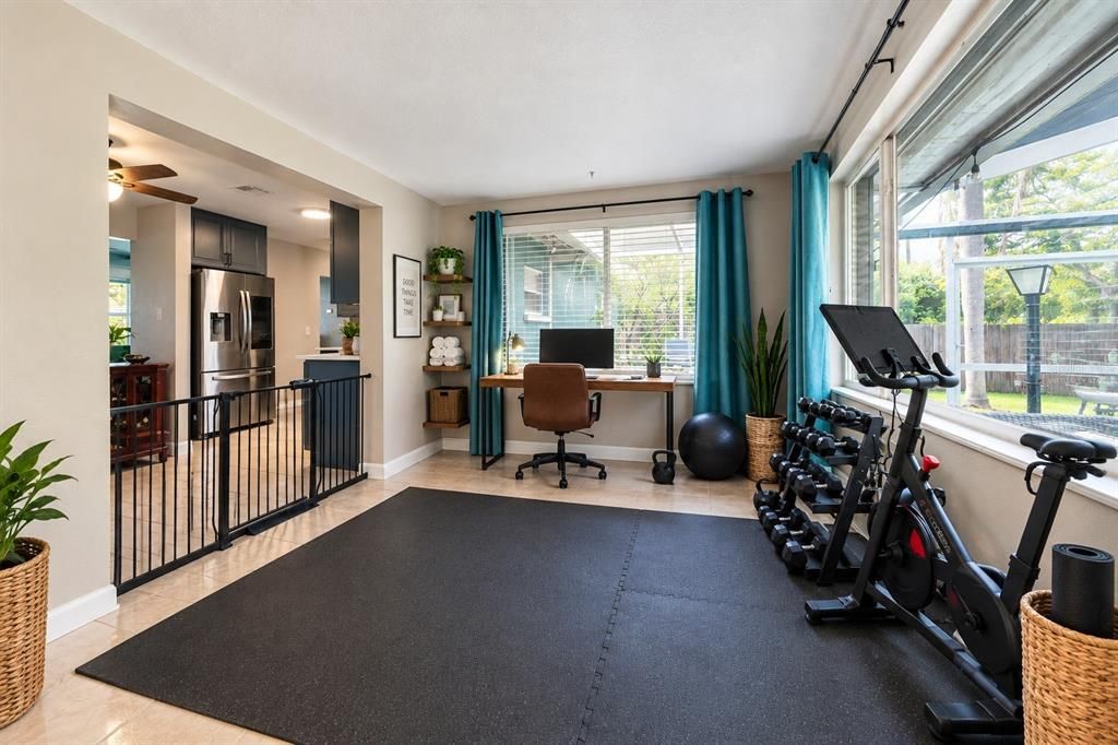 For Sale: $410,500 (2 beds, 2 baths, 1082 Square Feet)