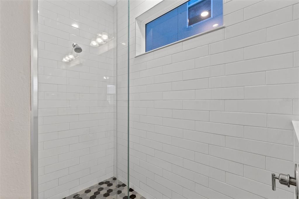 For Sale: $480,000 (4 beds, 4 baths, 2683 Square Feet)