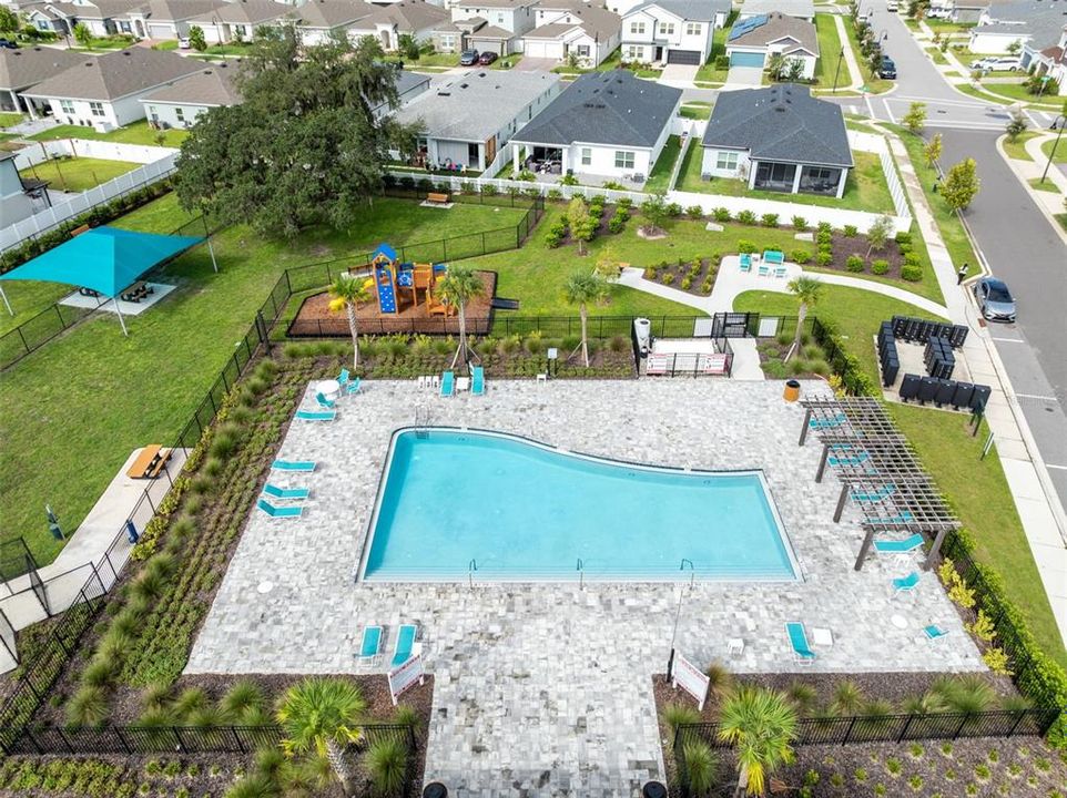 For Sale: $480,000 (4 beds, 4 baths, 2683 Square Feet)