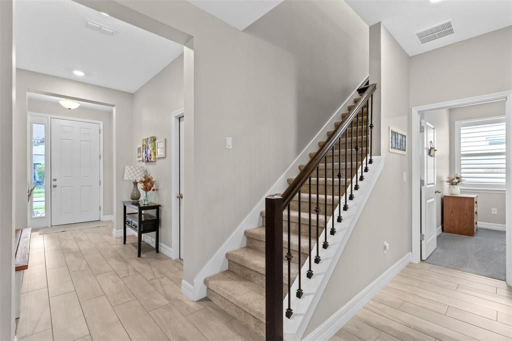 For Sale: $480,000 (4 beds, 4 baths, 2683 Square Feet)