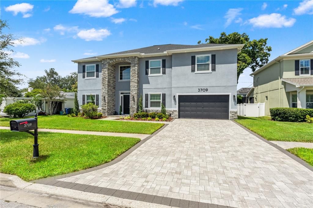En Venta: $2,390,000 (5 camas, 4 baños, 5518 Pies cuadrados)