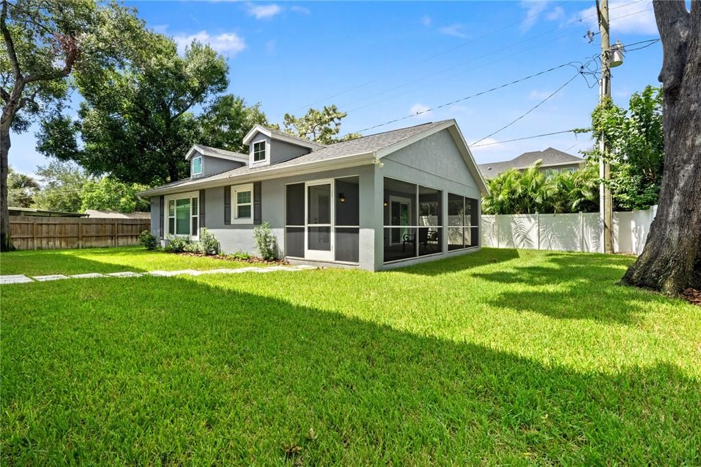 En Venta: $2,390,000 (5 camas, 4 baños, 5518 Pies cuadrados)