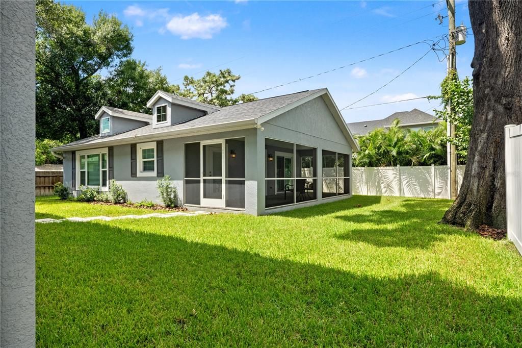 En Venta: $2,390,000 (5 camas, 4 baños, 5518 Pies cuadrados)