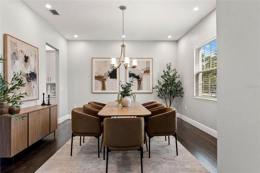 En Venta: $2,390,000 (5 camas, 4 baños, 5518 Pies cuadrados)