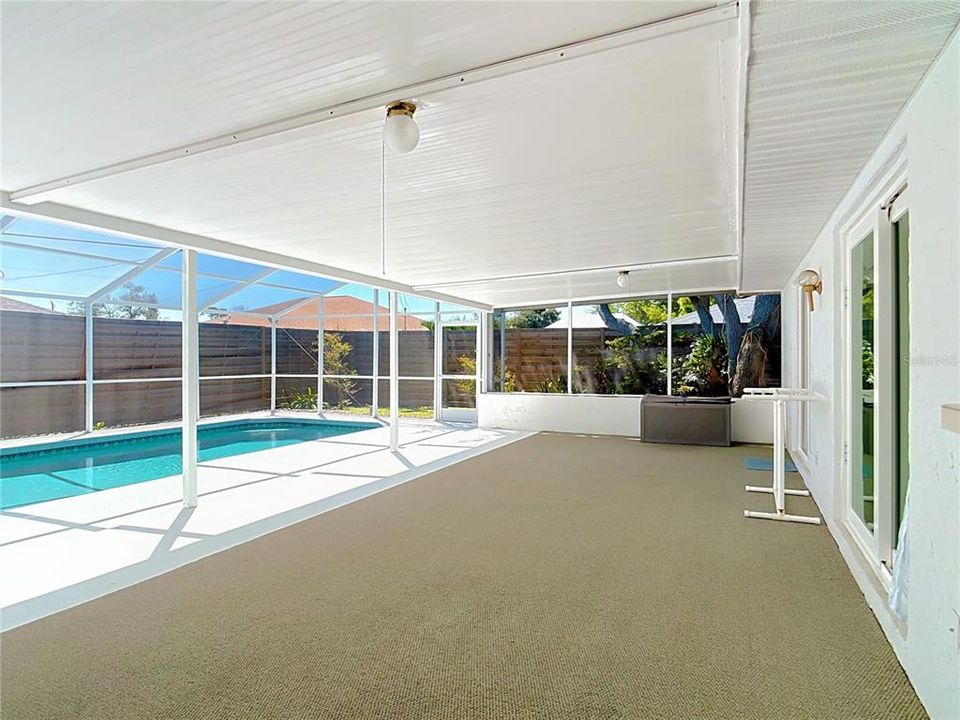For Sale: $395,000 (3 beds, 2 baths, 1956 Square Feet)