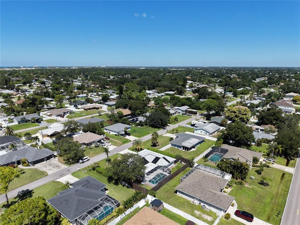 For Sale: $395,000 (3 beds, 2 baths, 1956 Square Feet)