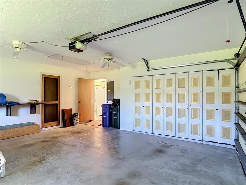 For Sale: $395,000 (3 beds, 2 baths, 1956 Square Feet)