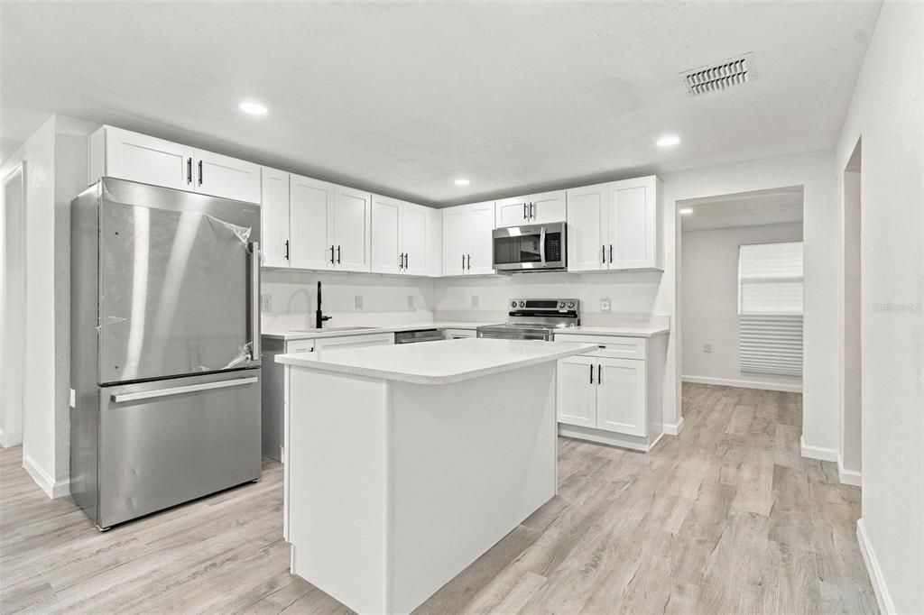 En Venta: $365,000 (3 camas, 3 baños, 1675 Pies cuadrados)