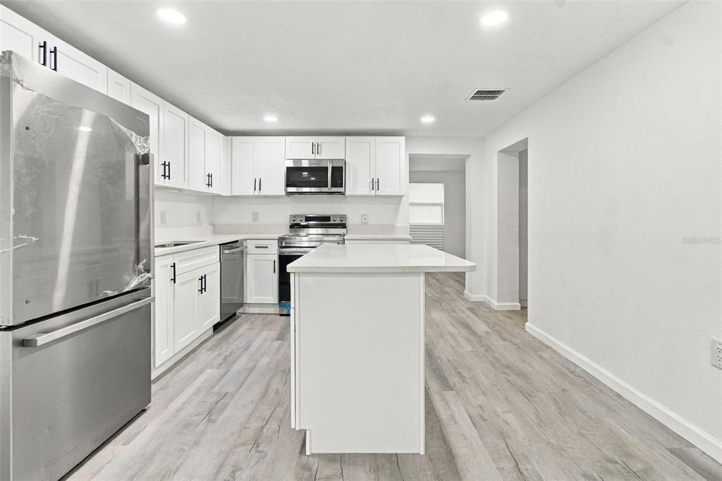En Venta: $365,000 (3 camas, 3 baños, 1675 Pies cuadrados)