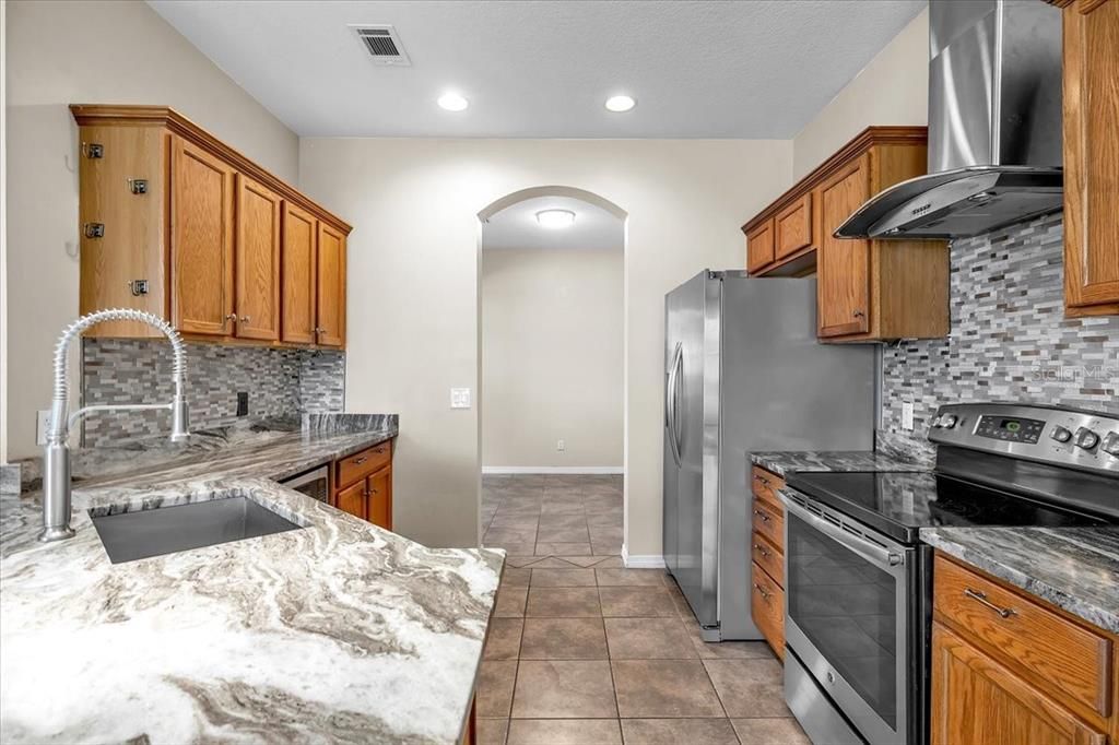 For Sale: $249,000 (3 beds, 2 baths, 1608 Square Feet)