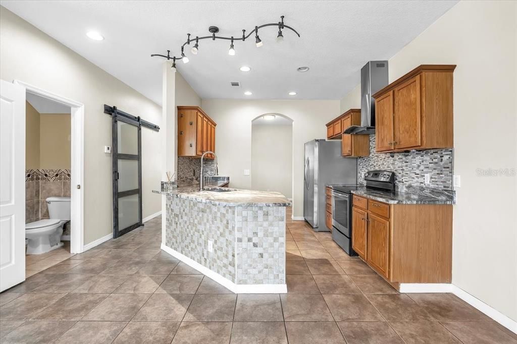 For Sale: $249,000 (3 beds, 2 baths, 1608 Square Feet)