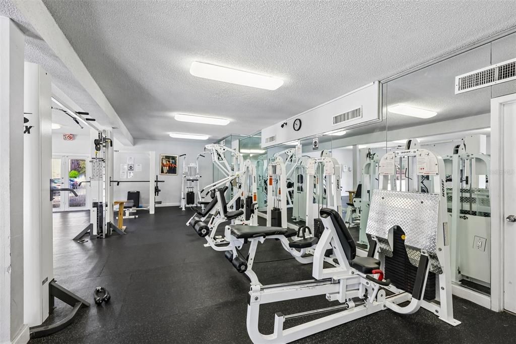 For Sale: $150,000 (2 beds, 2 baths, 1206 Square Feet)