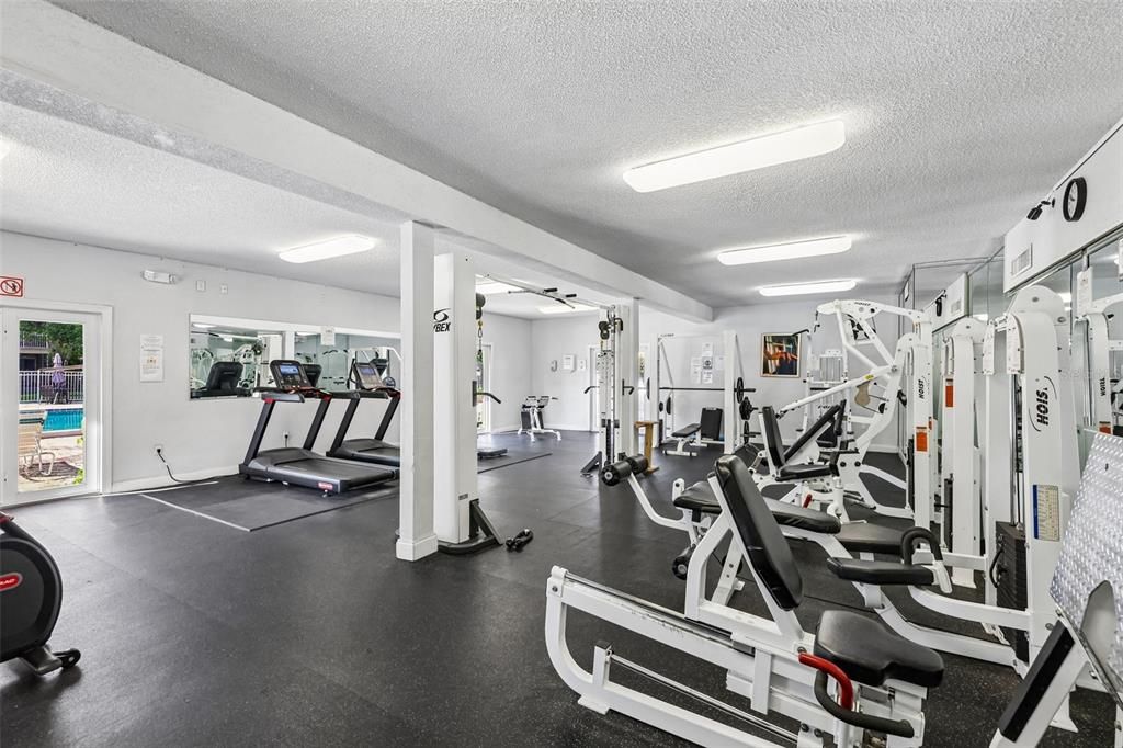 For Sale: $150,000 (2 beds, 2 baths, 1206 Square Feet)