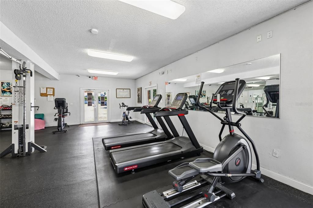 For Sale: $150,000 (2 beds, 2 baths, 1206 Square Feet)