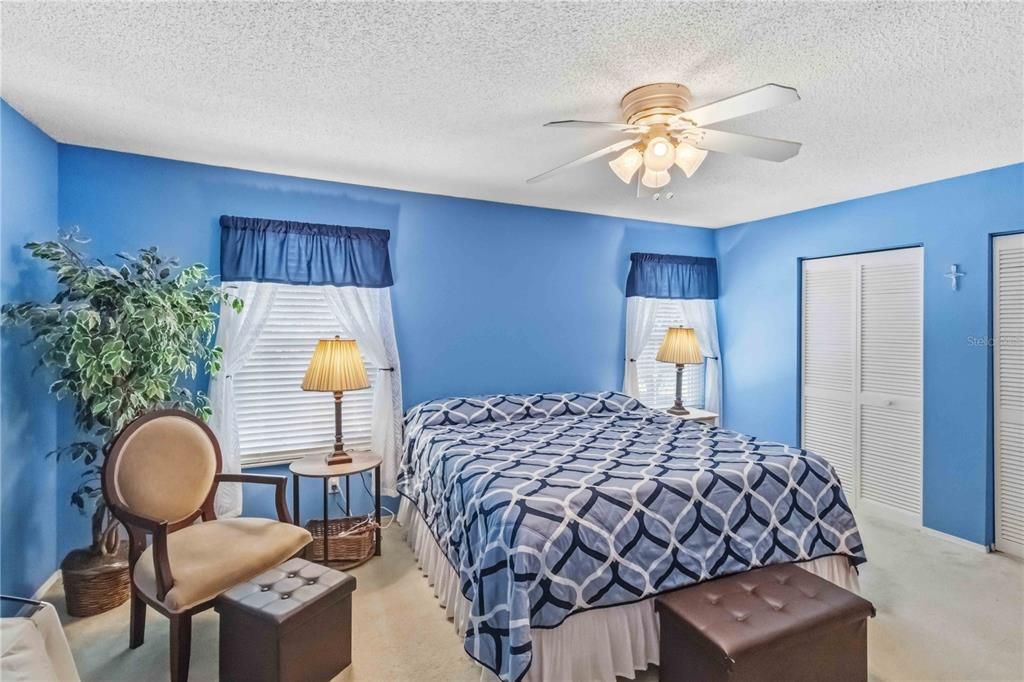 Active With Contract: $299,900 (2 beds, 2 baths, 2170 Square Feet)