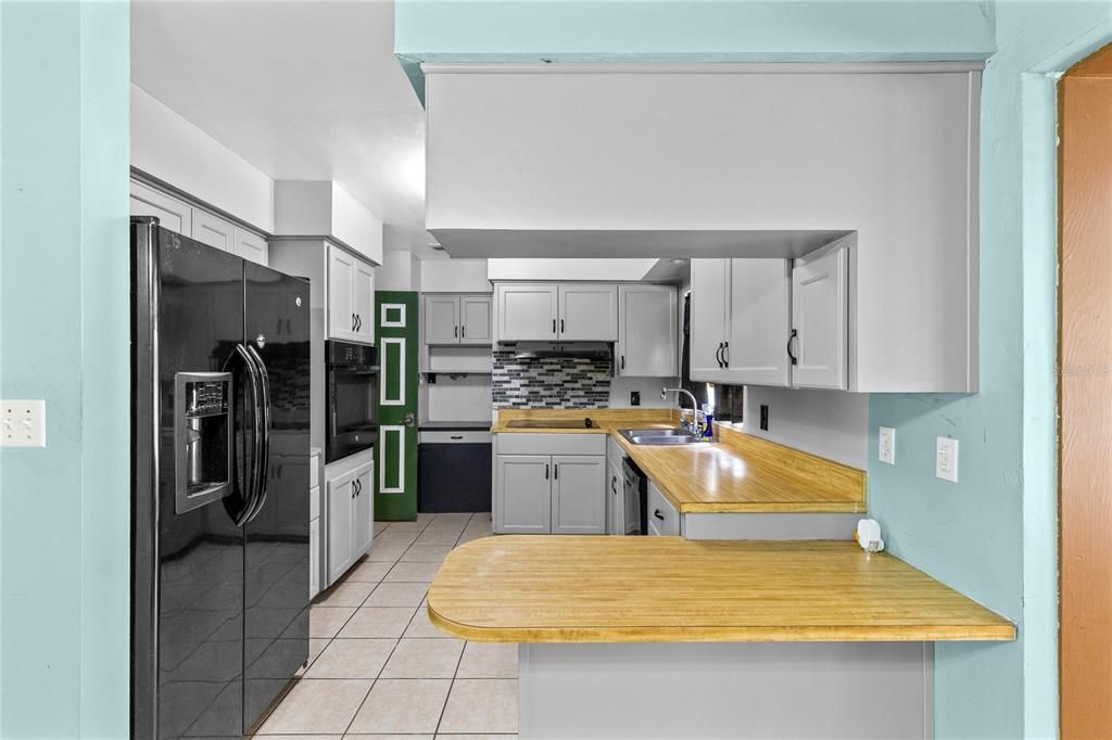 For Sale: $355,000 (4 beds, 2 baths, 1582 Square Feet)
