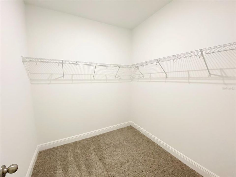 В аренду: $2,800 (3 спален, 2 ванн, 2308 Квадратных фут)