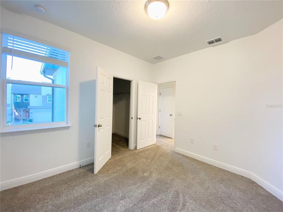 В аренду: $2,800 (3 спален, 2 ванн, 2308 Квадратных фут)