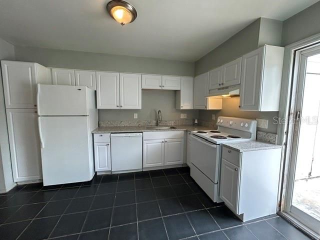 For Sale: $189,900 (3 beds, 2 baths, 1407 Square Feet)