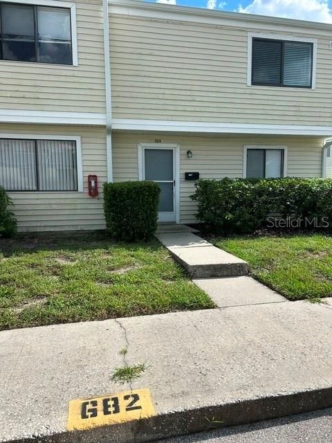 For Sale: $189,900 (3 beds, 2 baths, 1407 Square Feet)