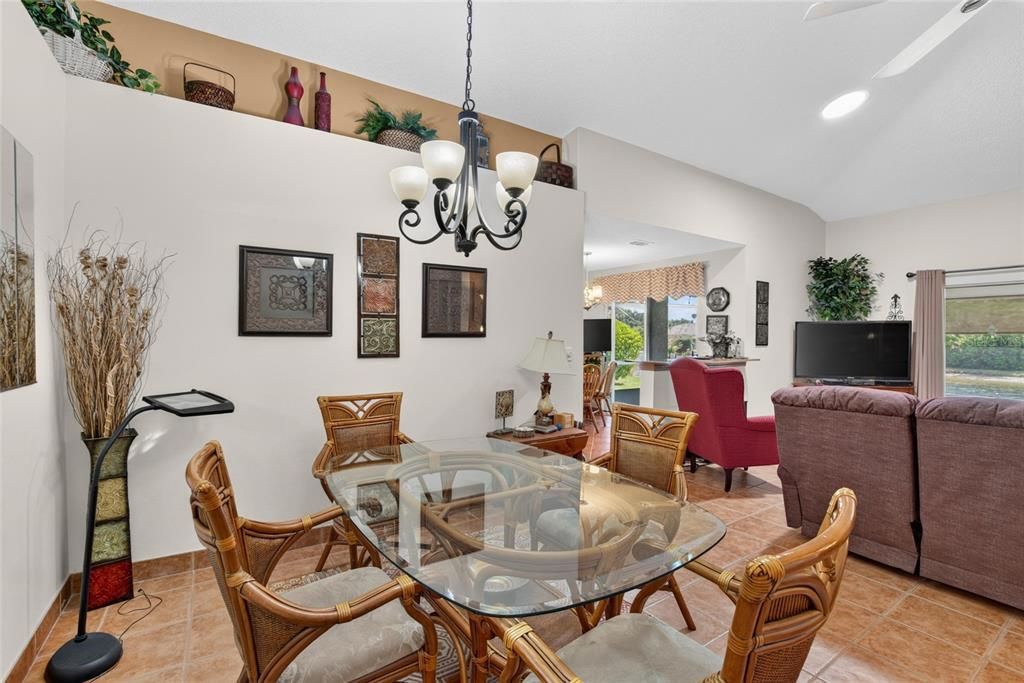 For Sale: $239,900 (2 beds, 2 baths, 1556 Square Feet)