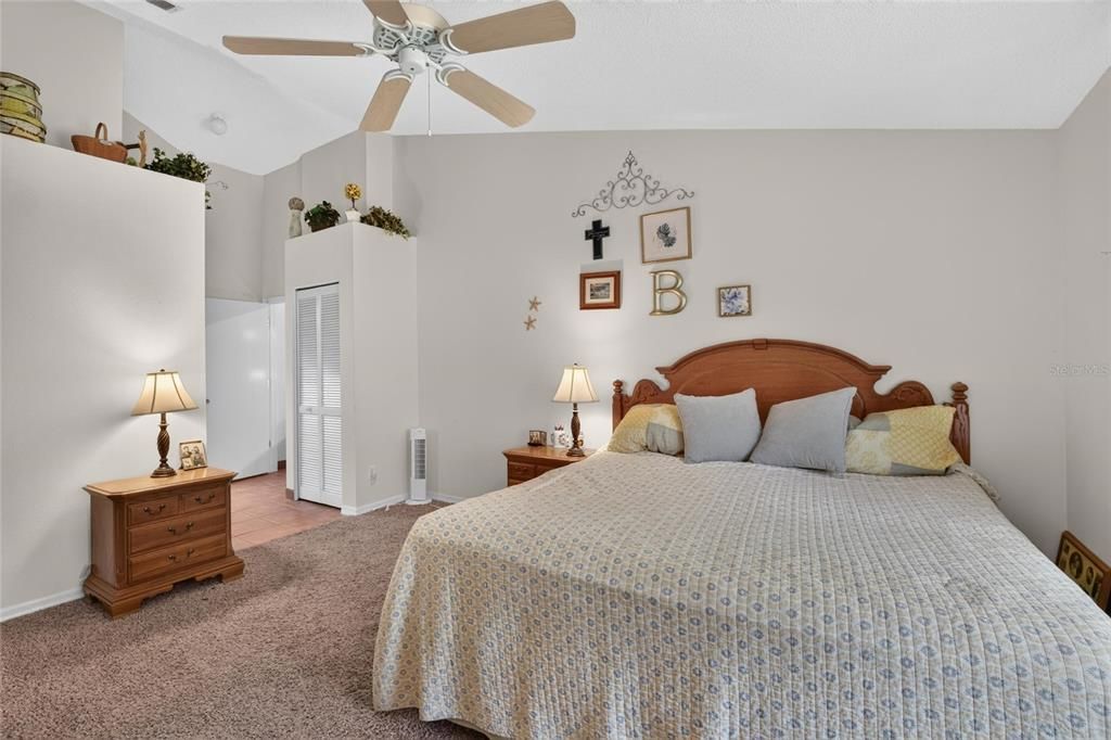 For Sale: $239,900 (2 beds, 2 baths, 1556 Square Feet)