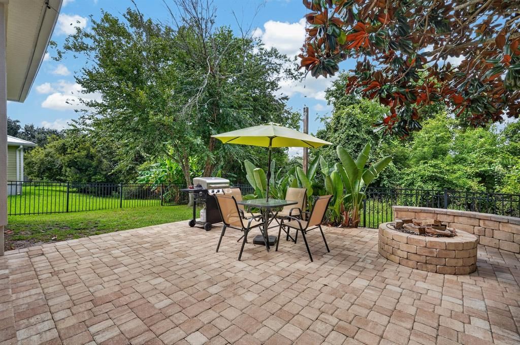 For Sale: $779,000 (4 beds, 2 baths, 2318 Square Feet)
