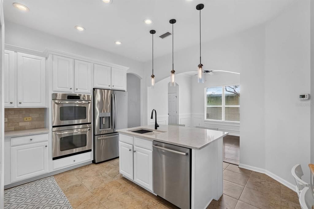 For Sale: $779,000 (4 beds, 2 baths, 2318 Square Feet)