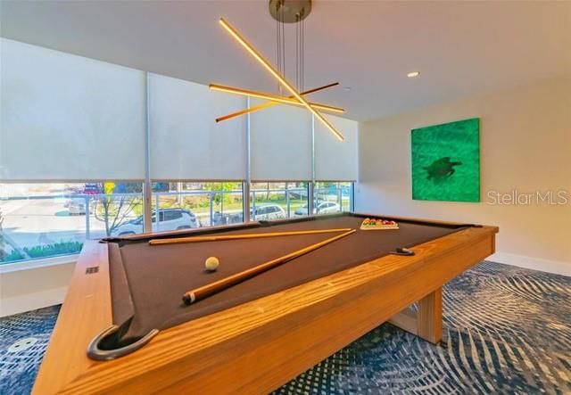 En Venta: $840,000 (2 camas, 2 baños, 2003 Pies cuadrados)