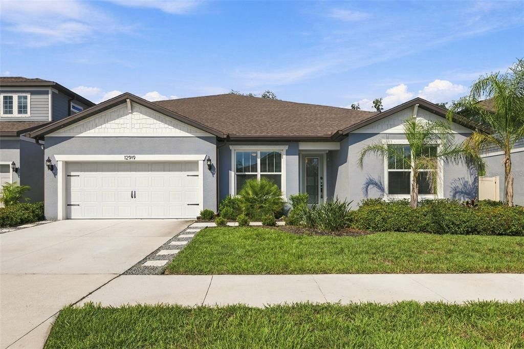 For Sale: $835,000 (7 beds, 5 baths, 4447 Square Feet)