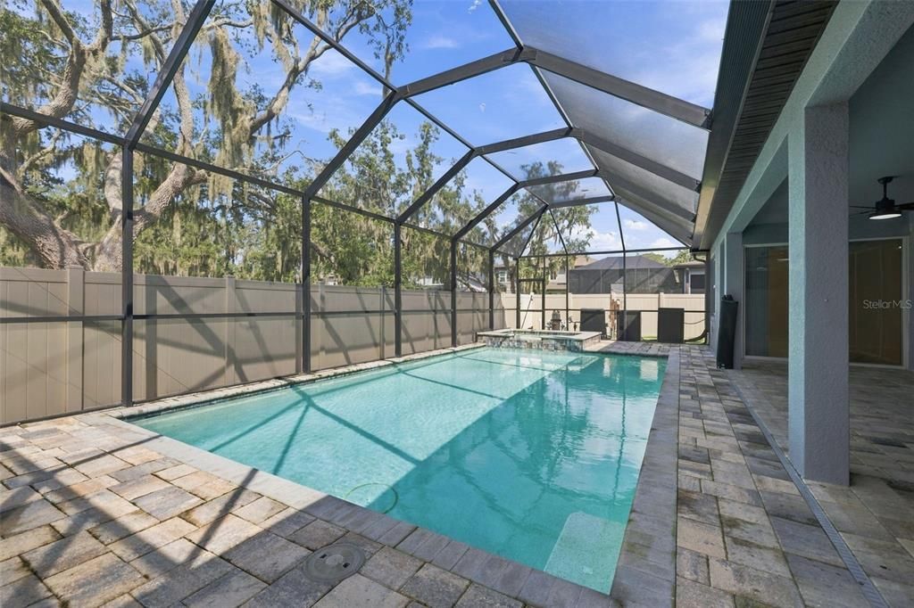For Sale: $835,000 (7 beds, 5 baths, 4447 Square Feet)