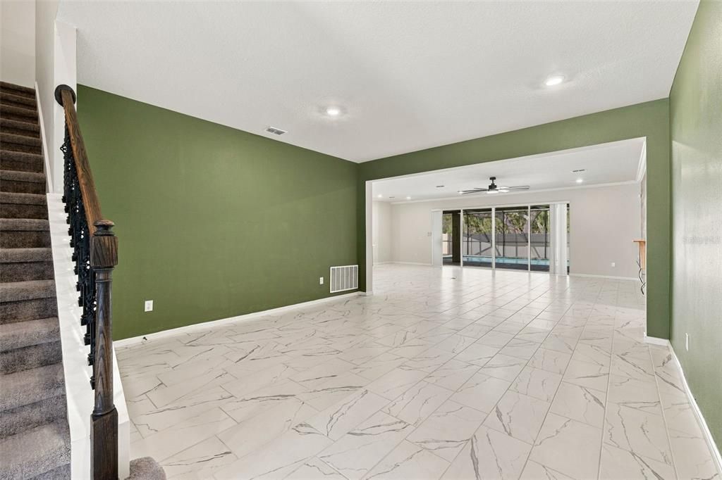 For Sale: $835,000 (7 beds, 5 baths, 4447 Square Feet)