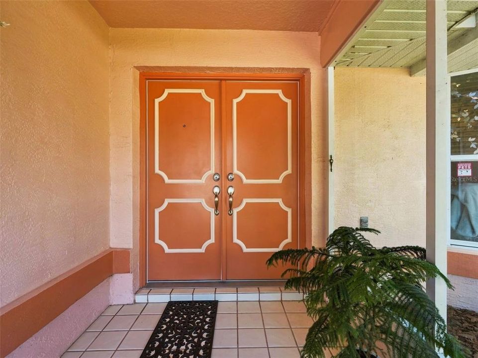 For Sale: $324,900 (3 beds, 2 baths, 1952 Square Feet)