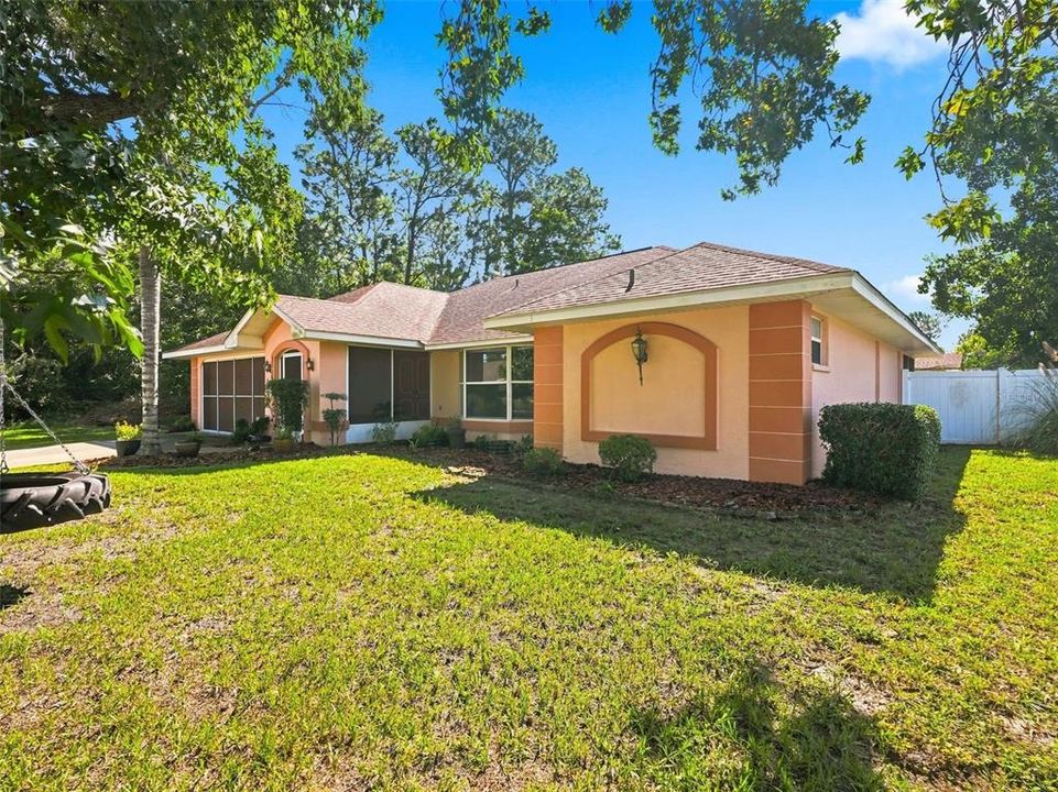 For Sale: $324,900 (3 beds, 2 baths, 1952 Square Feet)