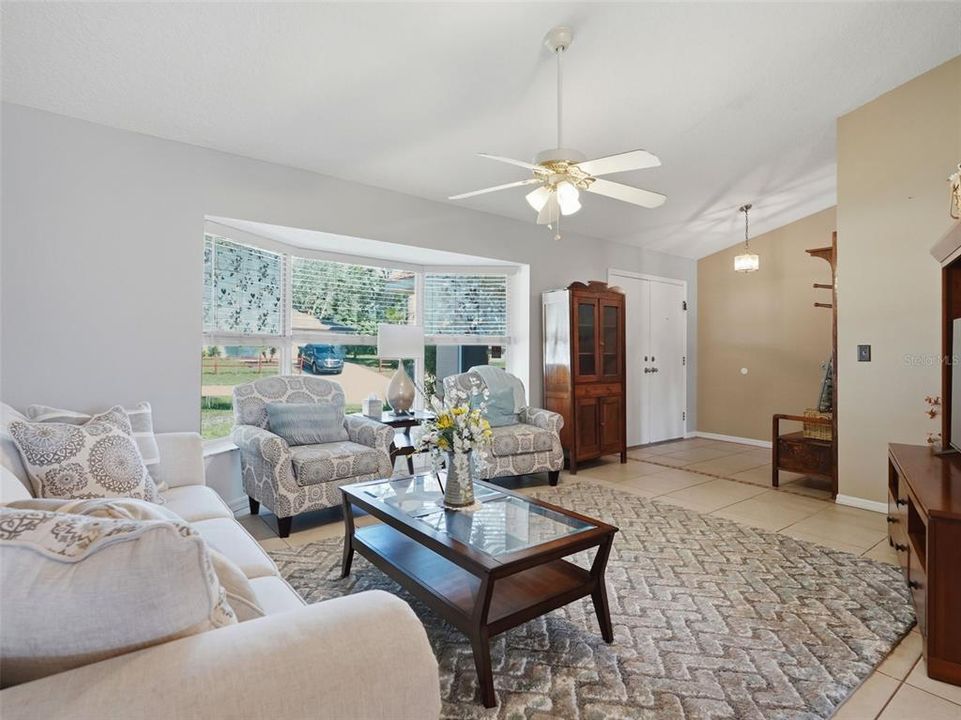 For Sale: $324,900 (3 beds, 2 baths, 1952 Square Feet)